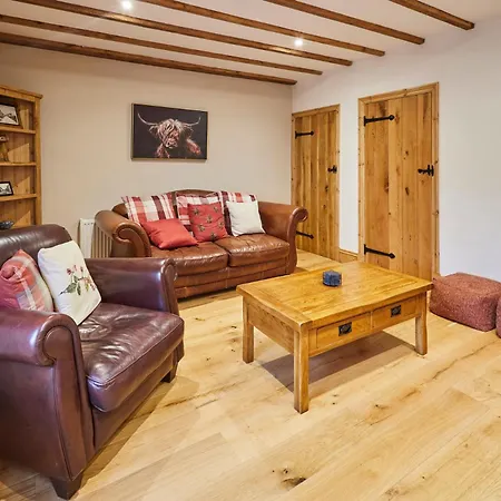 Host & - Badger Semesterbostad