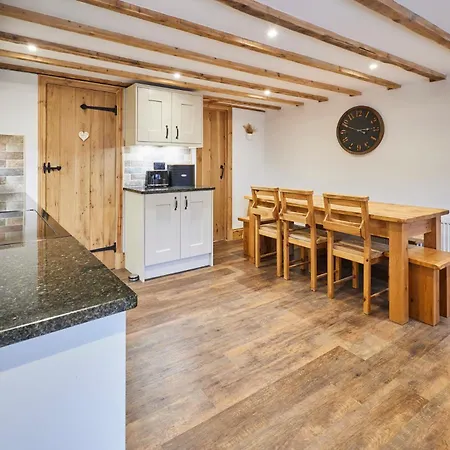 Host & - Badger * Pickering